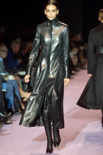 Look 34